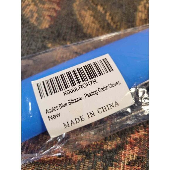 Acutos Blue Silicone Garlic Peeler Peel- NIP - Picture 2 of 3